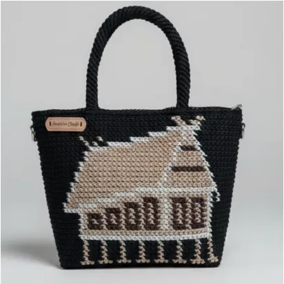 Tas Rajut Motif Rumah Adat Karampuang